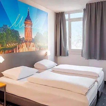 Mannheim-city מלון 3*