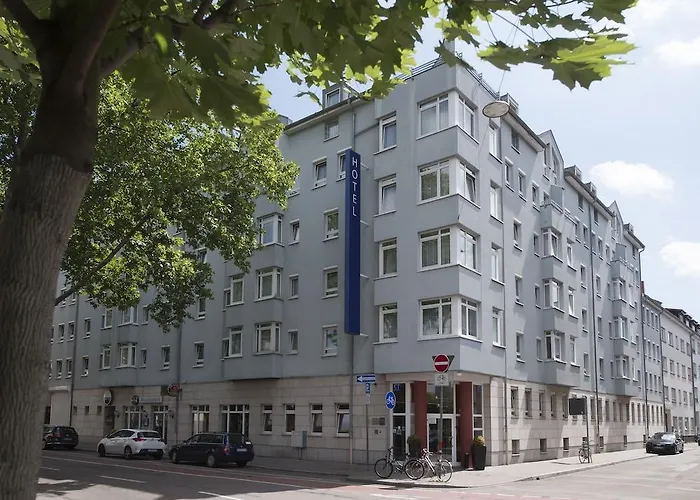Mannheim-city Otel 3*